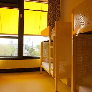  Hostel Wow