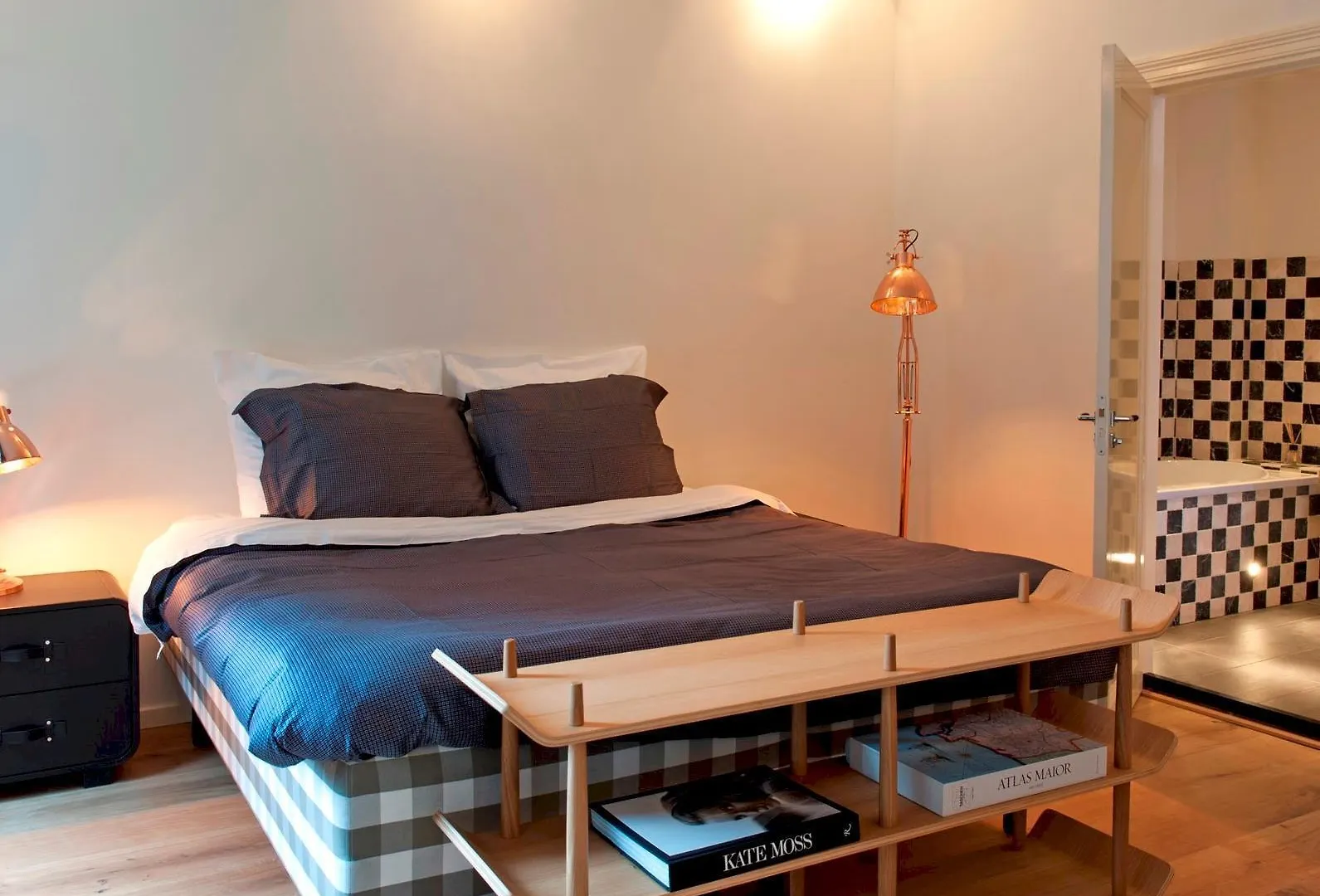 Amsterdam Rembrandt Square City Center Hotel 3*,